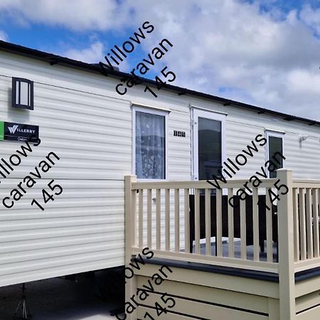 Willows Caravan 145 Llanddwywe Eksteriør billede
