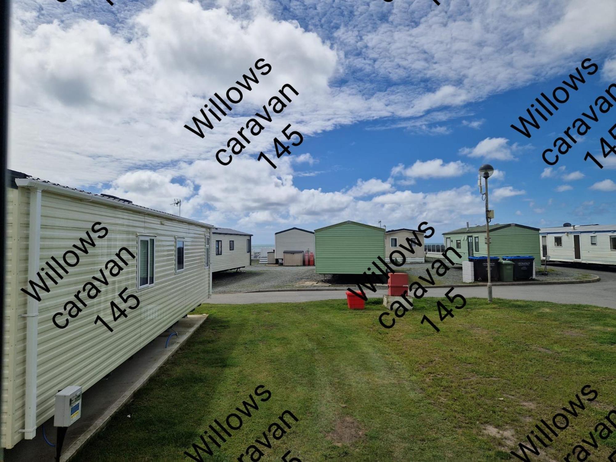 Willows Caravan 145 Llanddwywe Eksteriør billede